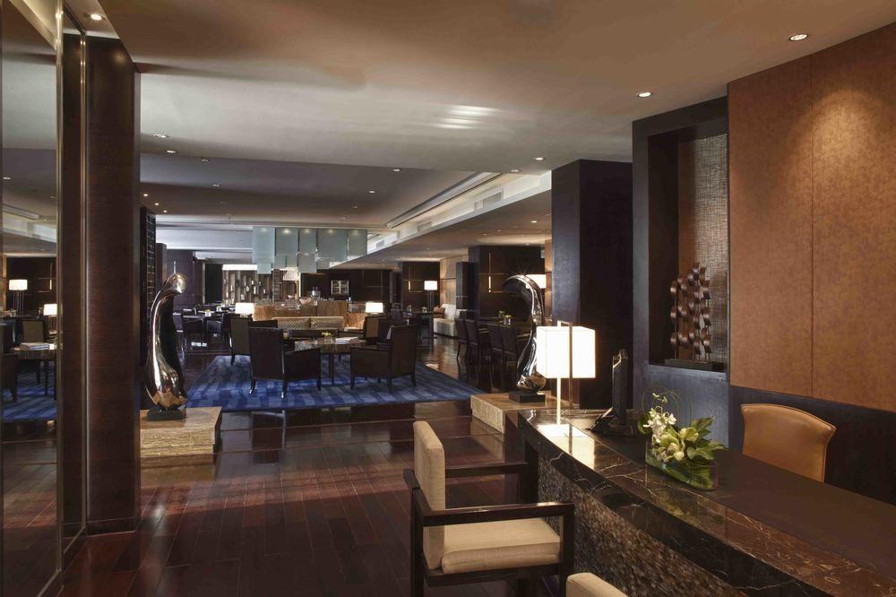Renaissance Tianjin Lakeview Hotel Exterior photo