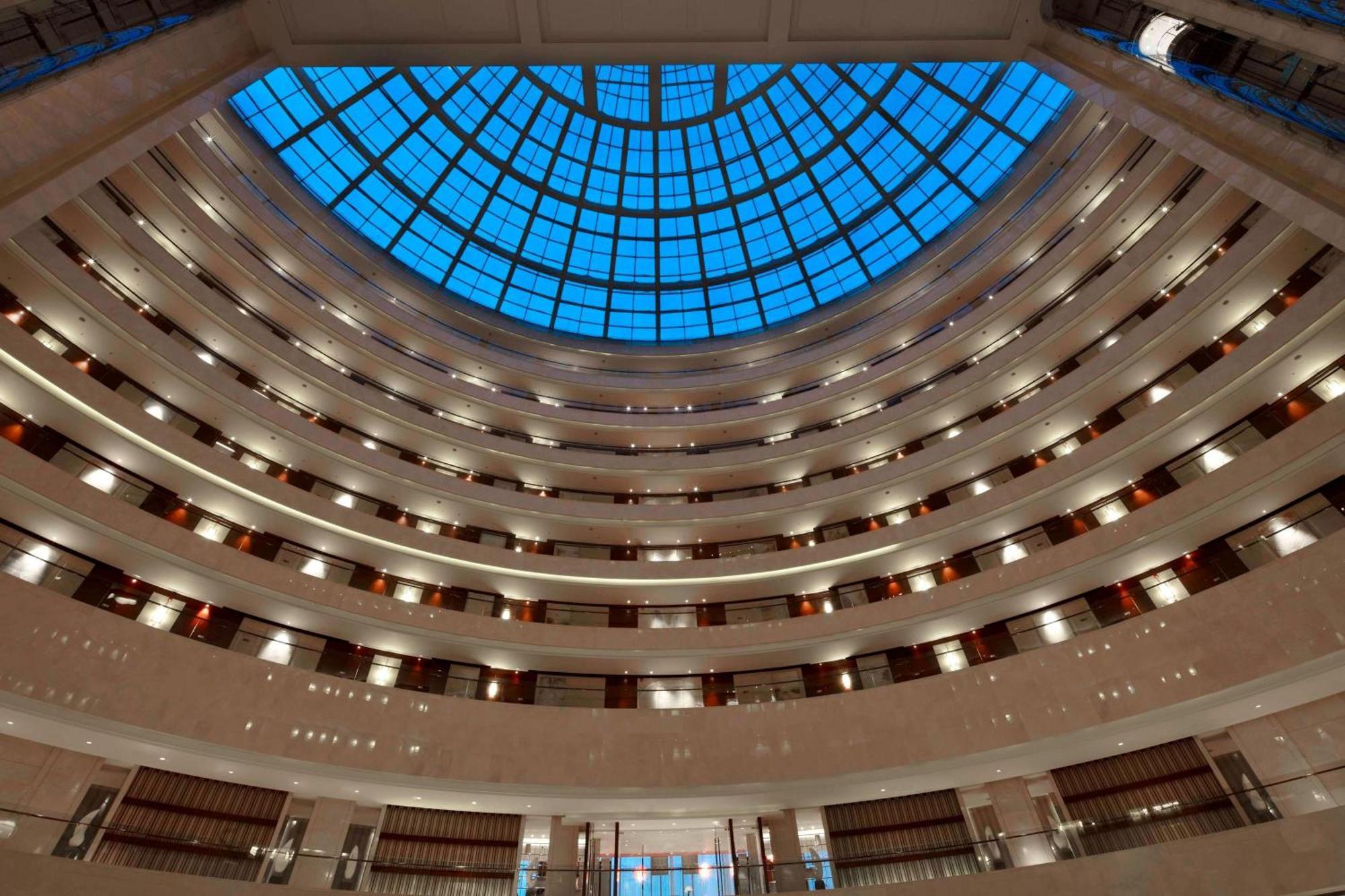 Renaissance Tianjin Lakeview Hotel Exterior photo