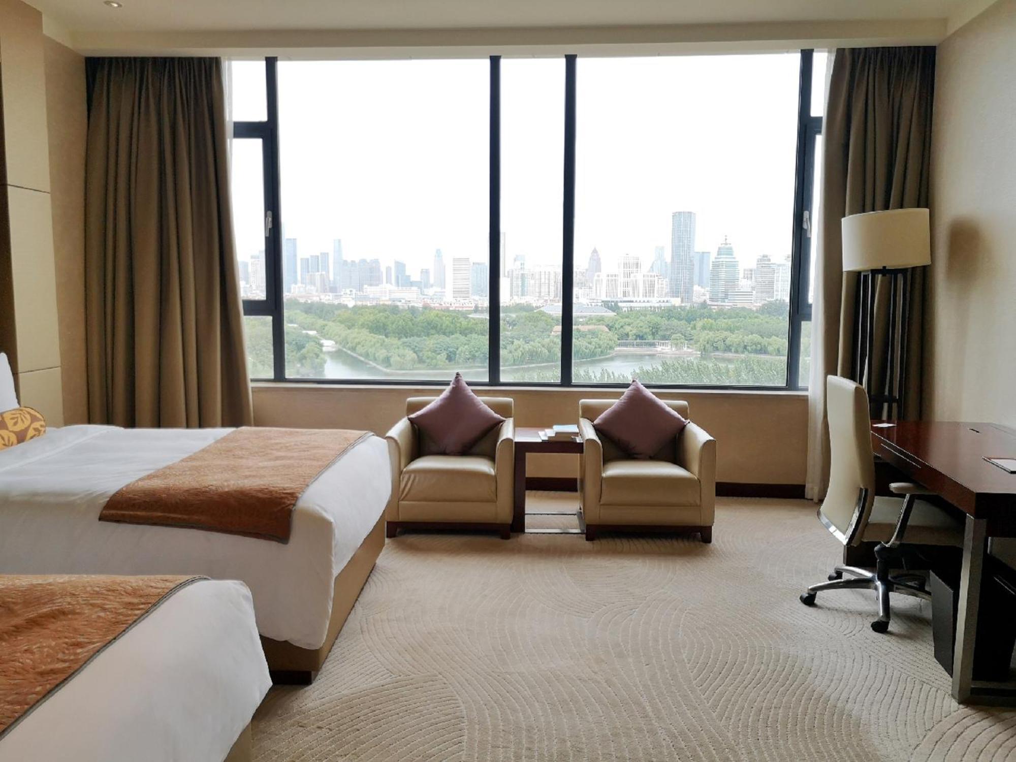 Renaissance Tianjin Lakeview Hotel Exterior photo